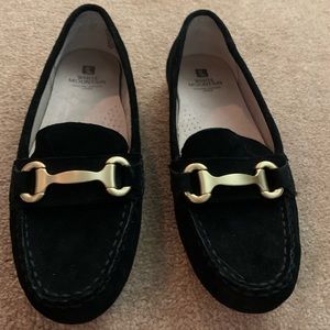 White mountain black flats